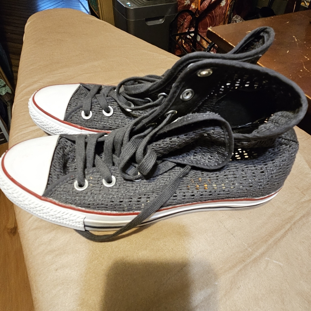 Converse Women's Chuck Taylor All Star Hi Top Crochet Shoes Size 8 Gray 551539F - Picture 7 of 9